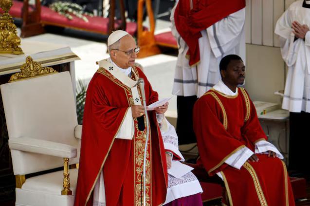 3月29日，利奥十四世教皇在梵蒂冈公开不点名批评，“上帝拒绝发动战争、双手沾满鲜