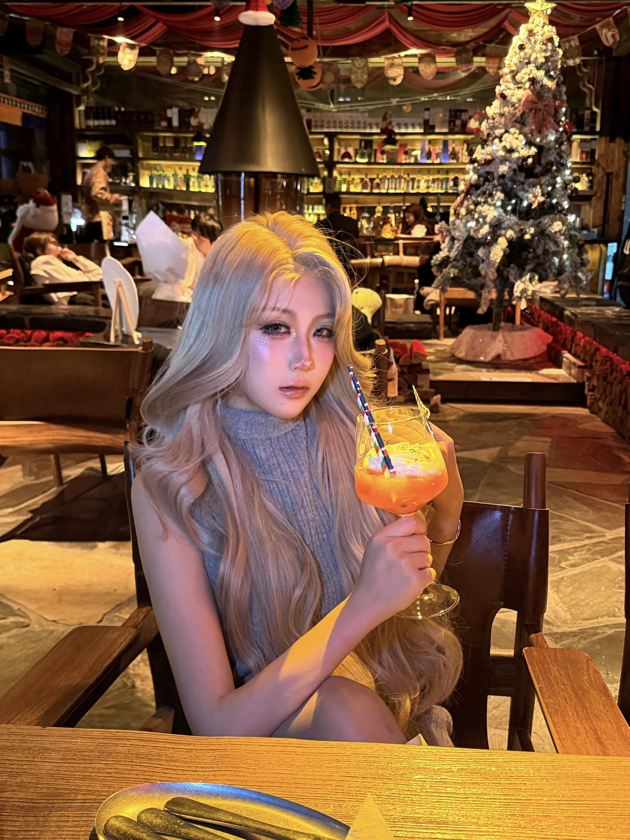 到点了 一拳给自己打晕 🦦