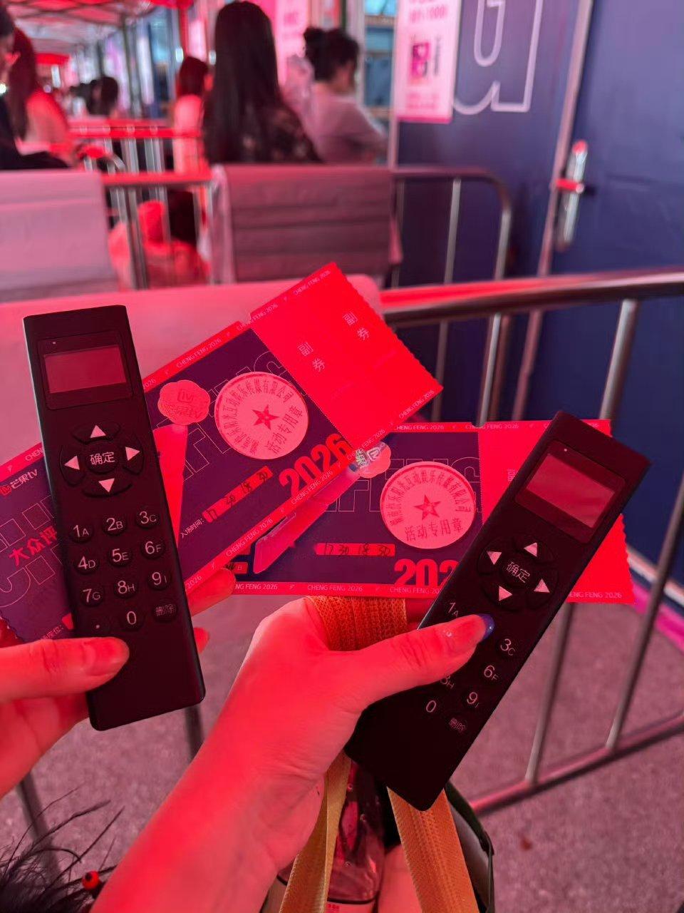 浪姐现场观众对账感觉所有人都预测女不会走，去救其他有实力的姐姐了，反而走了，体感