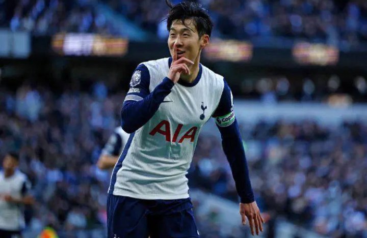 10月19日，“亚洲之光”孙兴慜再次闪耀英超赛场。在热刺对阵西汉姆联的比赛中，孙