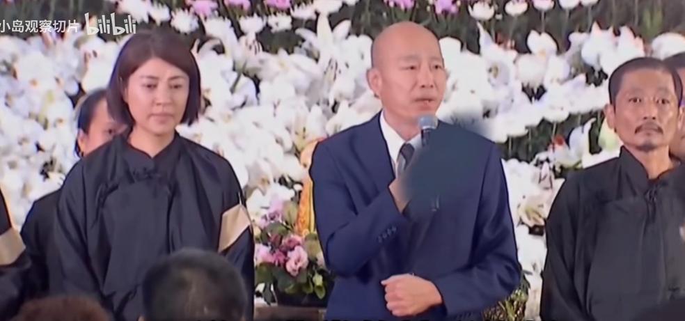 昨天南投县长许淑华的父亲许天送出殡，现场一共来了超过5000人出席葬礼，国民党更