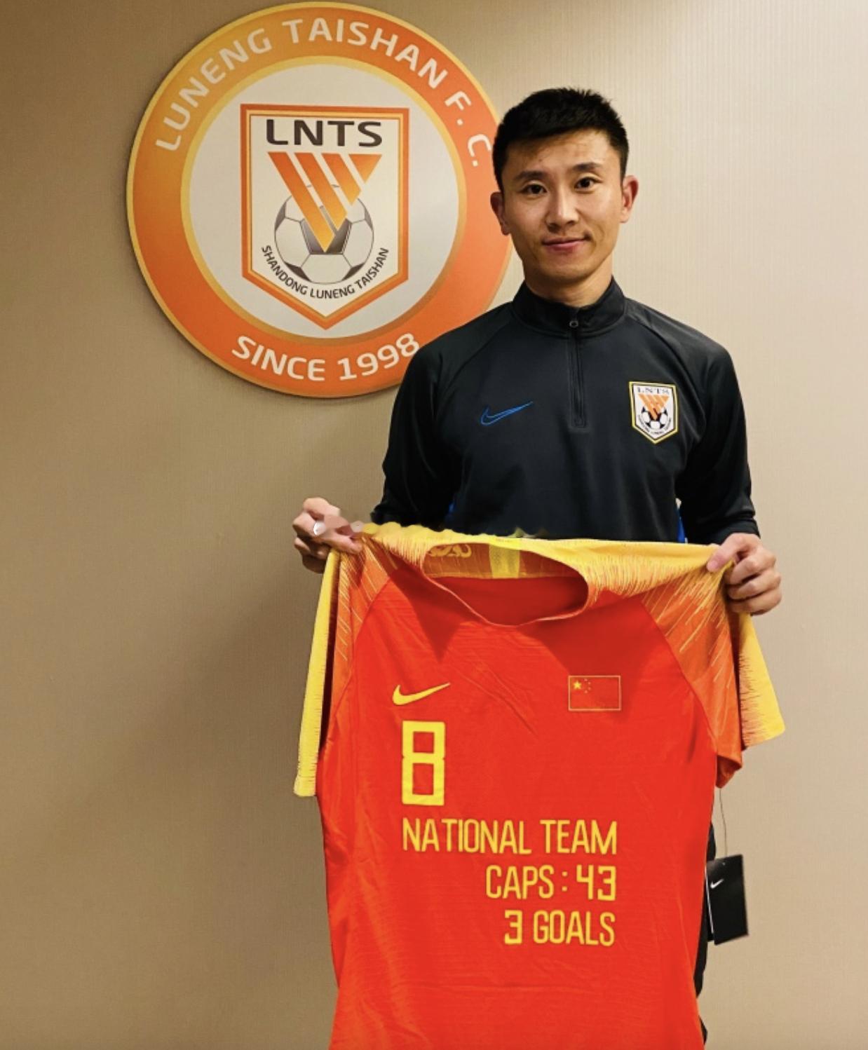 官方：前国脚周海滨出任中国U-14国家男子足球队主教练；大卫·阿尔马赞出任中国U