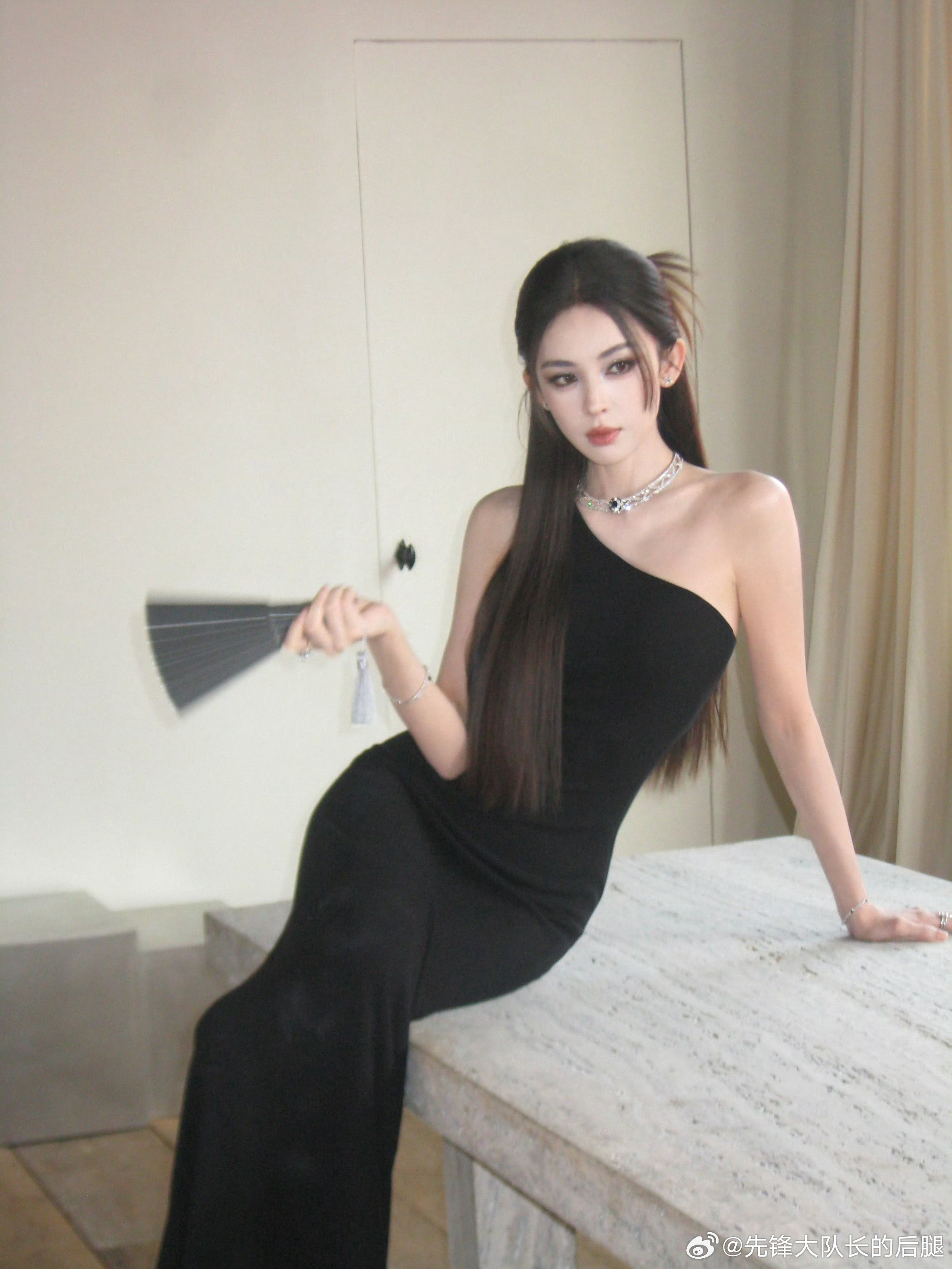 娜扎今日出图 