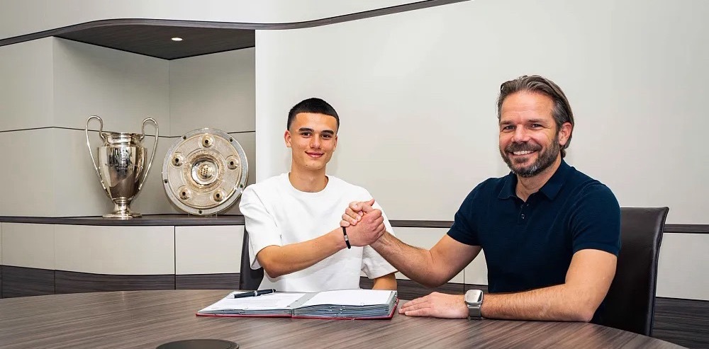 拜仁慕尼黑青训宣布，从萨尔茨堡青训签下奥地利小将马特奥·马里奇。马里奇现年16岁