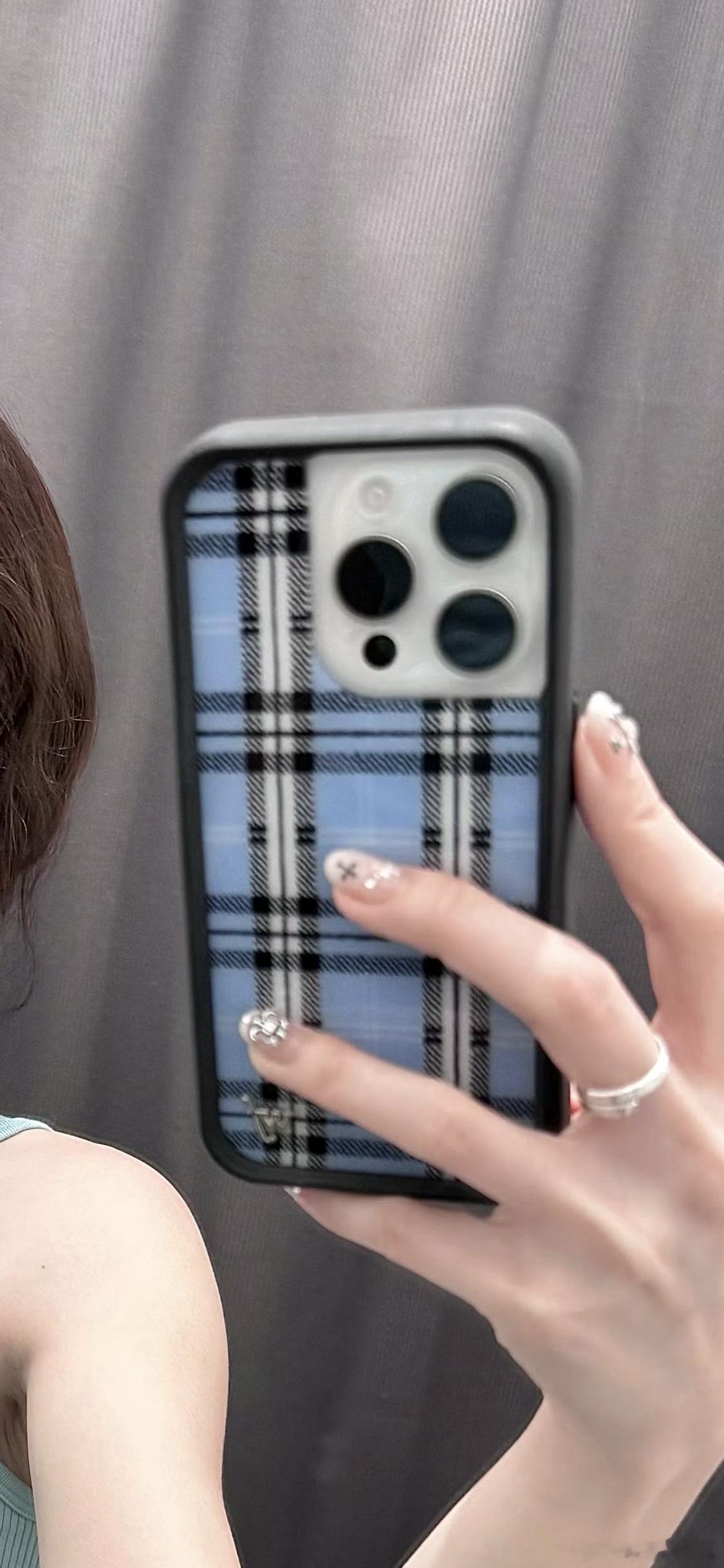 富人新标识：iPhone戴wf手机壳！ 