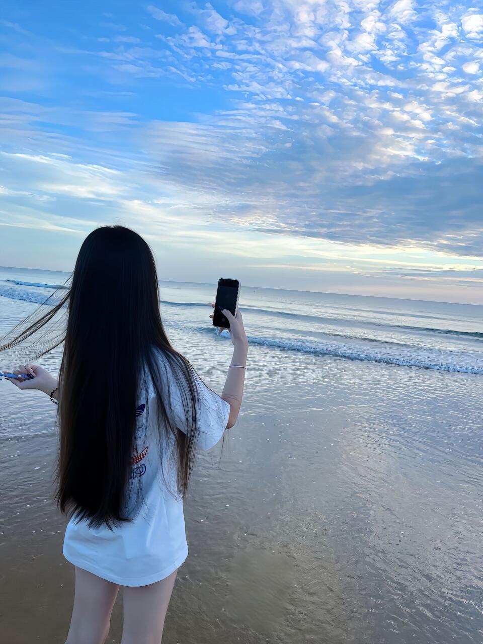 不挑担子不知重
不经磨难不知痛
不走远路不知累

有些事
别人说破嘴皮子也没用