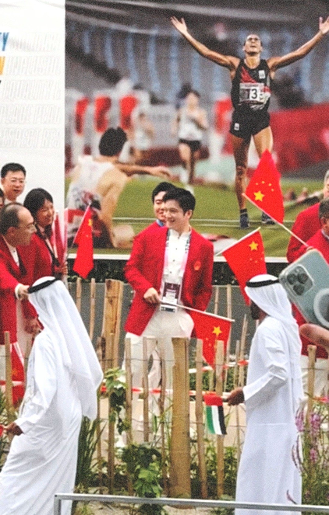 樊振东是首位超级金满贯得主  刚开赛能上热搜的两张图 