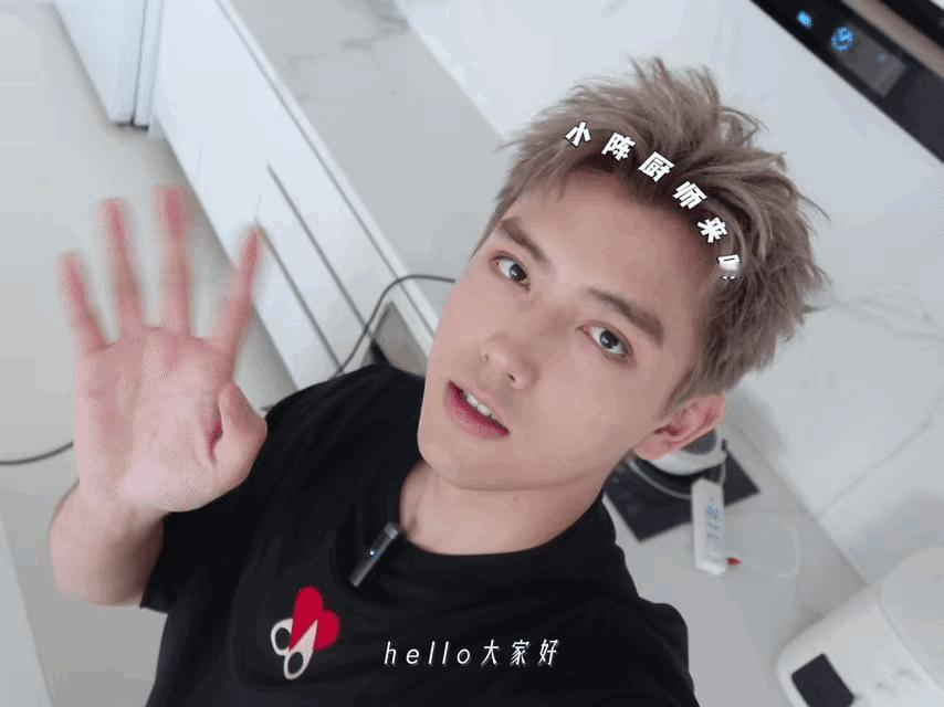 陈飞宇这个人夫感陈飞宇你啥都不用做，负责帅就完了！ ​​​