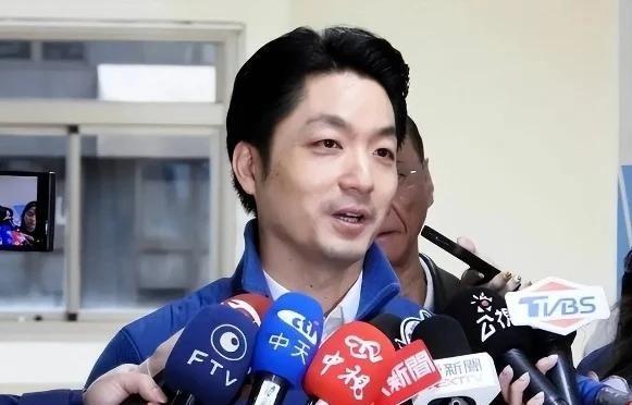 台湾政坛这片天，怕是要变了！岛内现在流传着一个预言：只要蒋万安2026年顺利连任