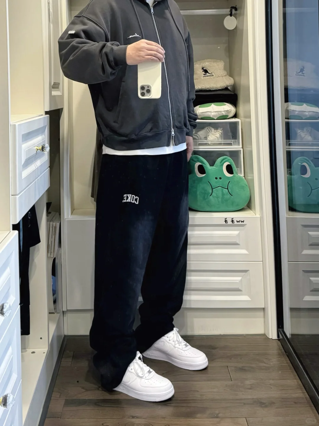 卫衣卫裤｜小白鞋穿搭