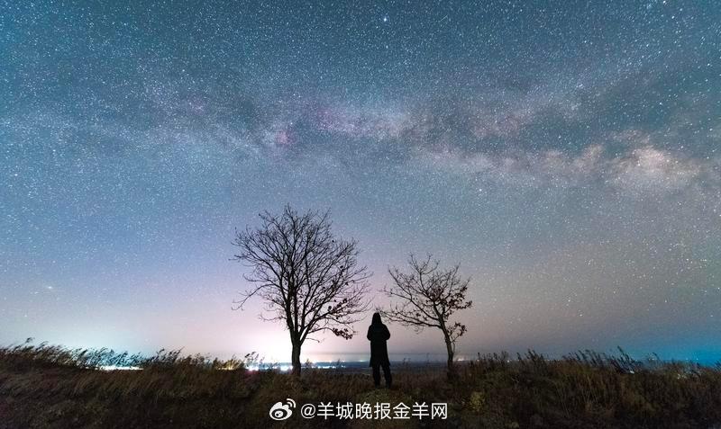 #晚安# 把今天的烦恼扔进夕阳里，随它沉入地平线。好好睡一觉，明天又是全新的一天