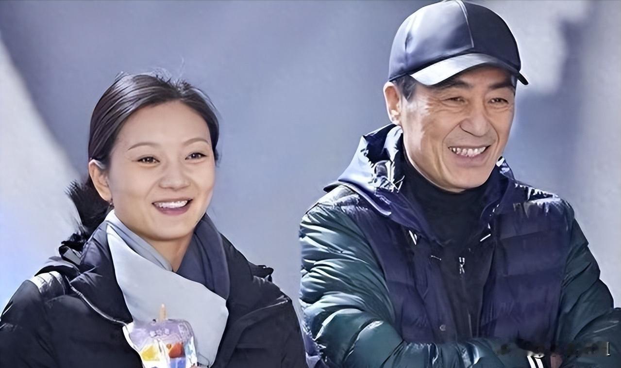 陈婷删掉"张艺谋妻子"认证，有一个疑问，
不是她跟老张感情出问题了
而是她这27