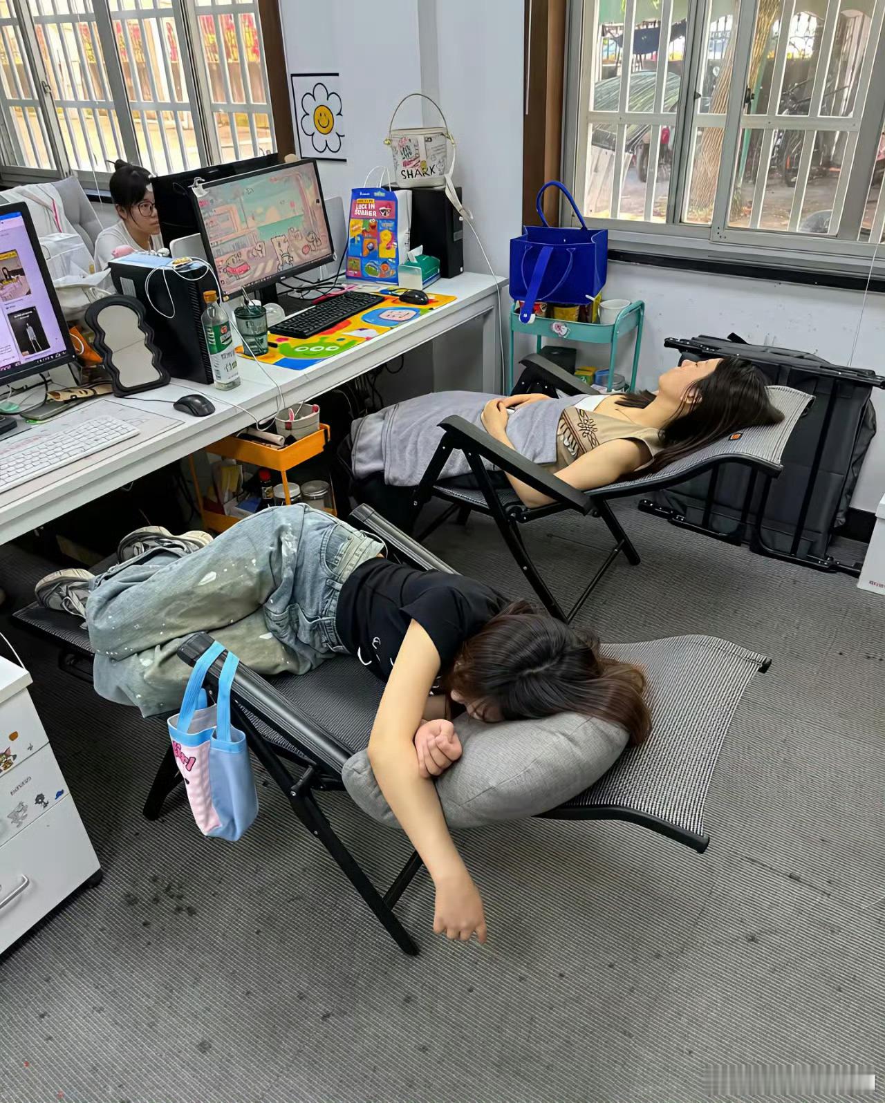哪边收入高？ ​​​