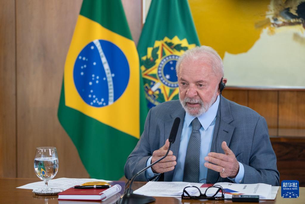 巴西表达对委内瑞拉的支持。

当地时间3日下午，巴西政府举行会议讨论委内瑞拉局势