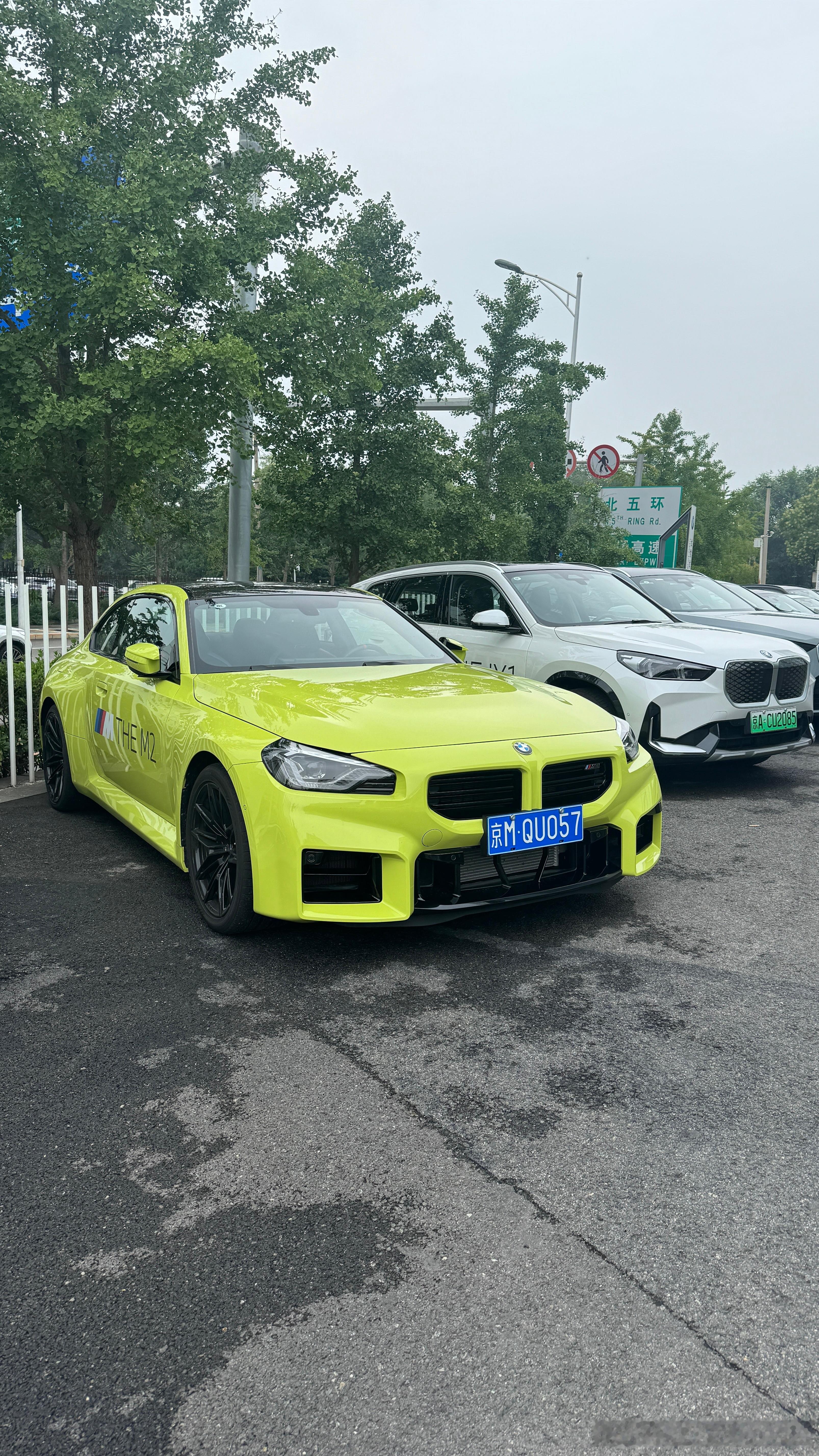 每次来宝马4S都能找到小时候站在橱窗外看礼物的幸福感[哇]琳琅满目，款款动人馋死