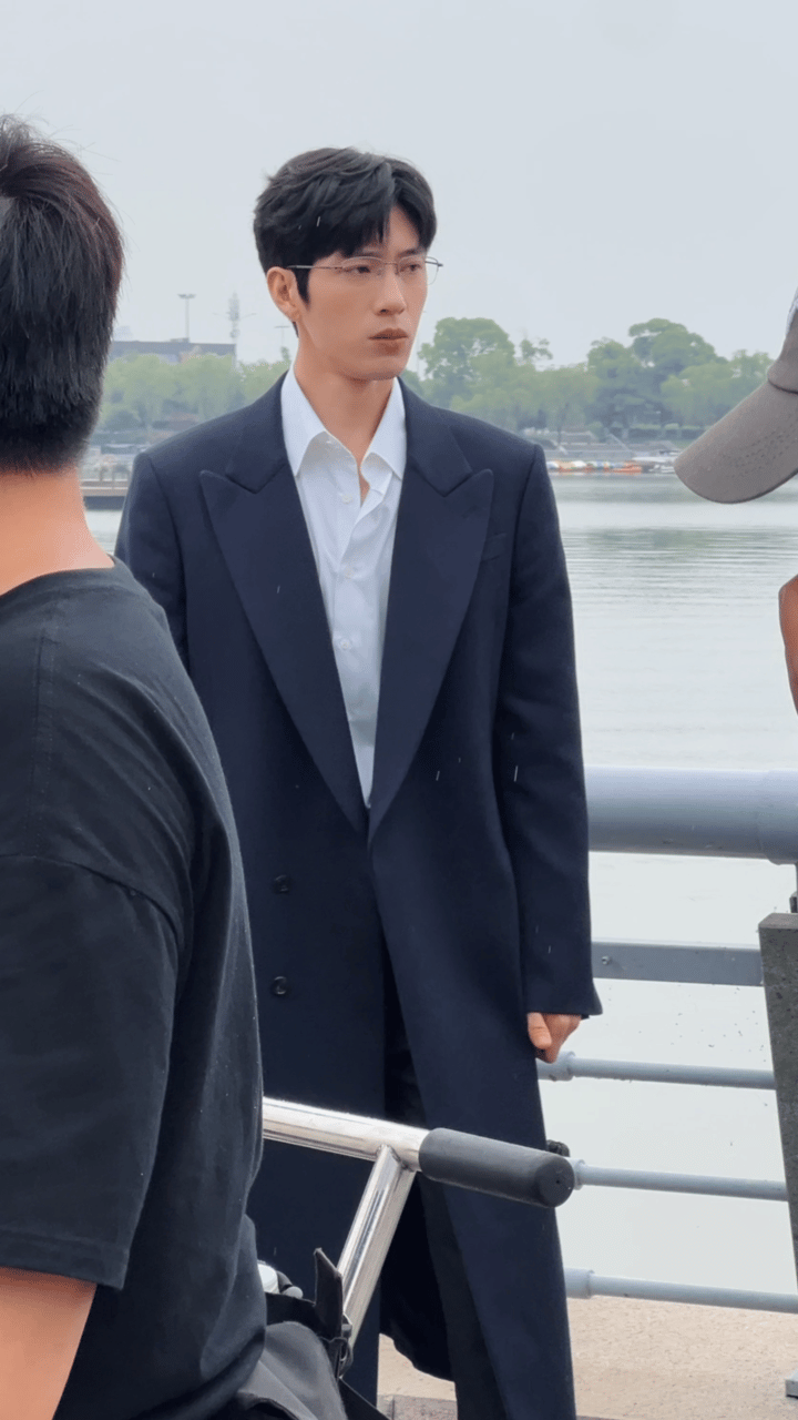 #井柏然江寒声路透##井柏然江寒声风衣造型清冷感#我疯狂尖叫！已经不想和没看过钢