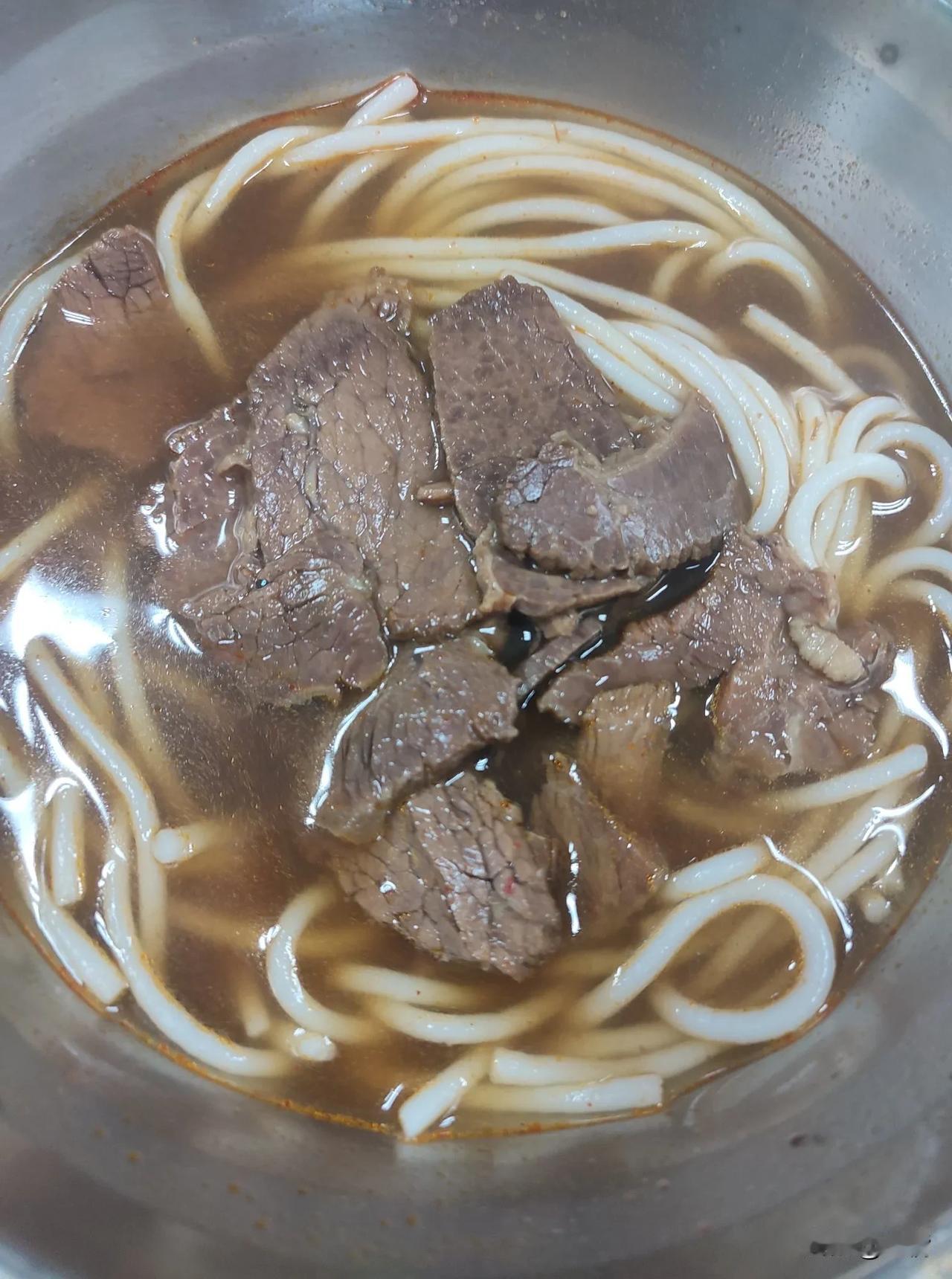 牛肉粉 面