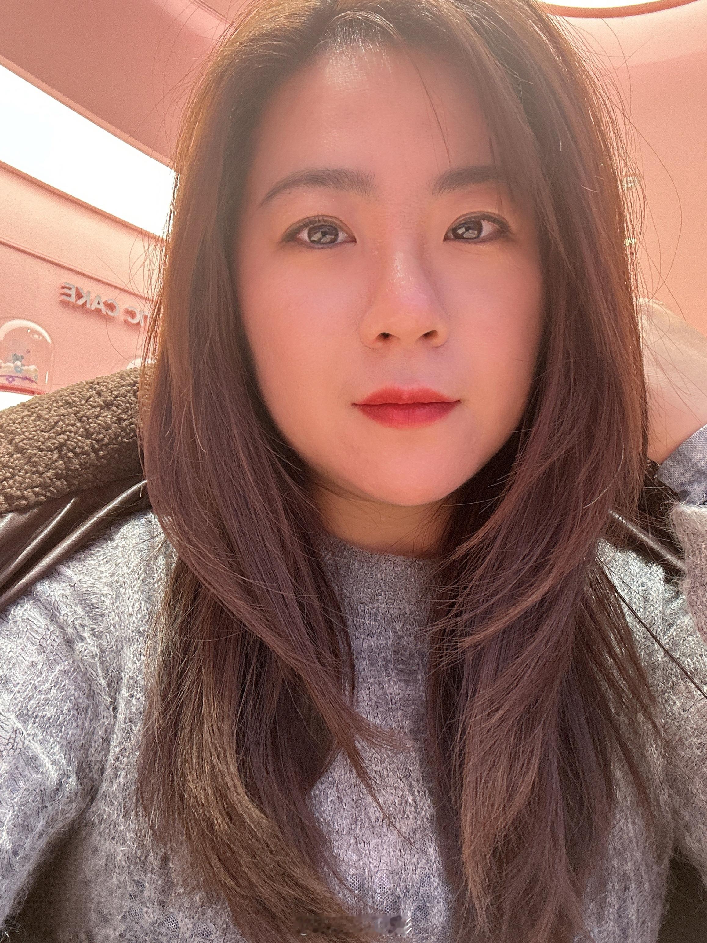 以为春节档结束了，买了12张电影票，还没全看完。今晚看《夜王》电影夜王 PS：我