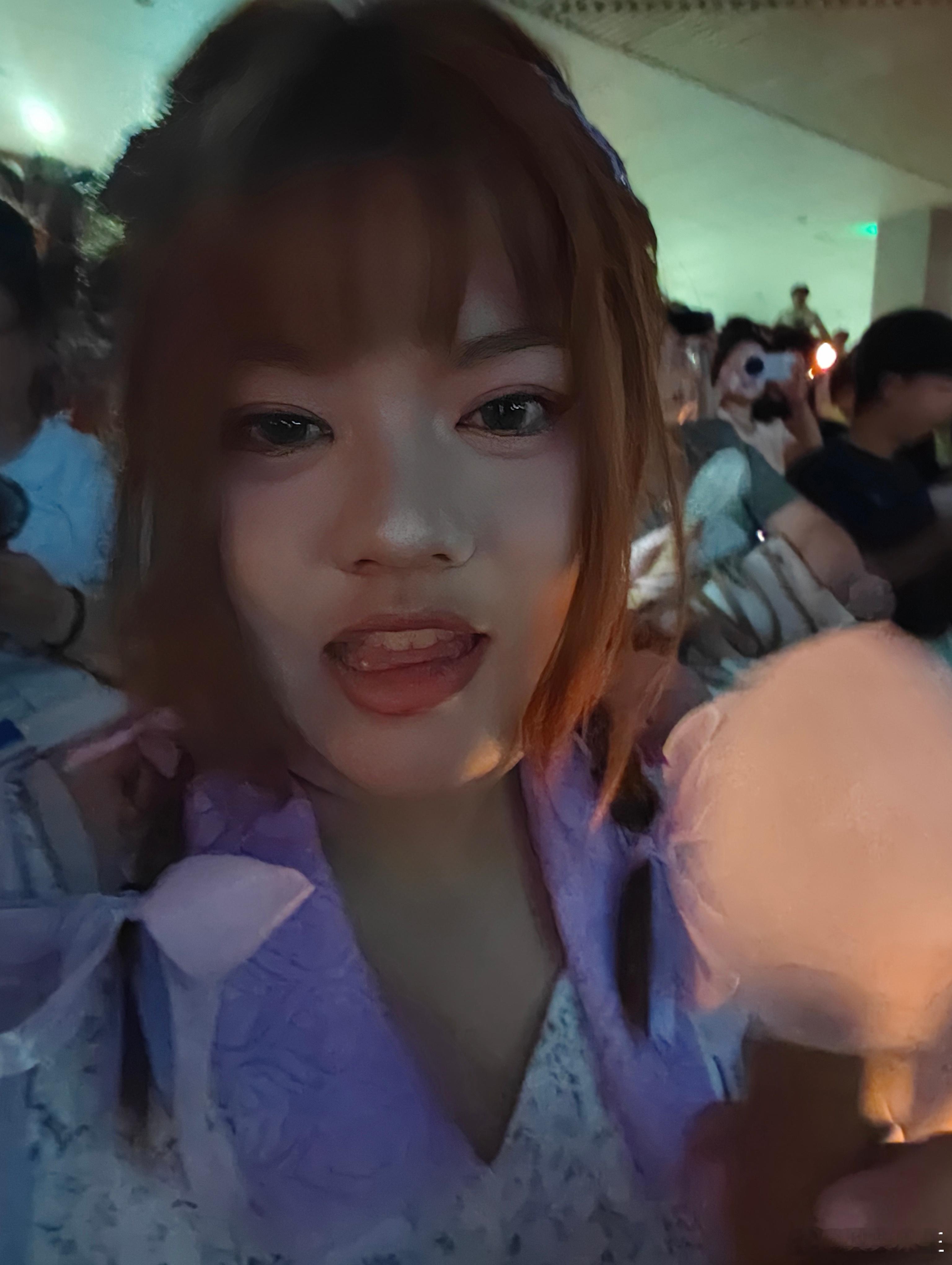 今天是超级开心的紫色妹妹