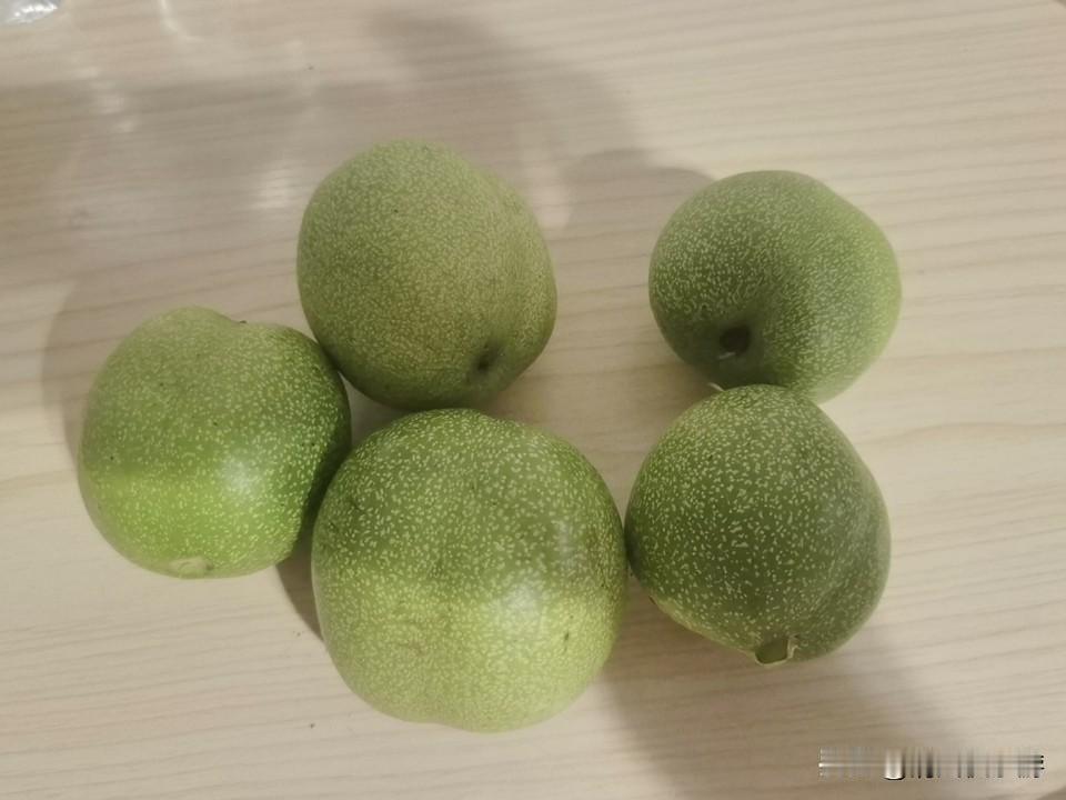 一个人在家做电商，准备卖这个东西，不了解行情，多少钱一斤才合适呢？