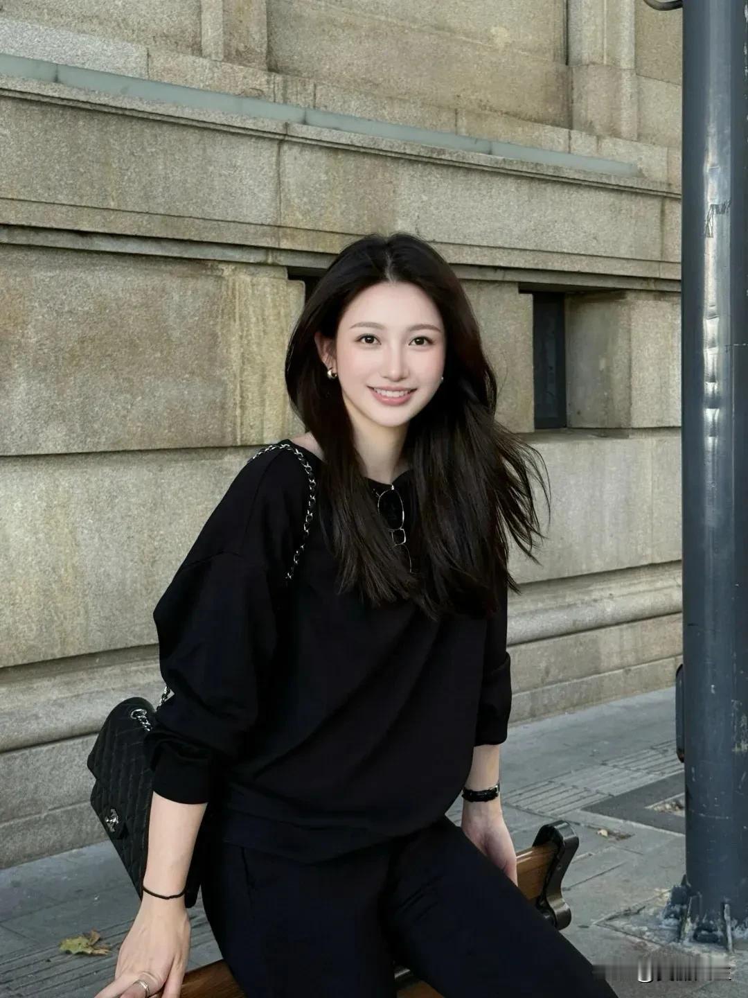 南宁古建筑-洋关码头⛵️关务署旧址法式小洋楼～
误入时空的旧电影🎬……