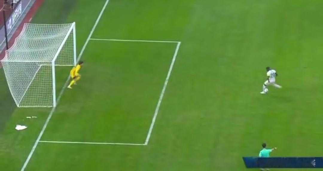 外籍裁判不能白请啊！足协杯决赛外籍裁判至少让球迷明白了发点球守门员违规是要重发的