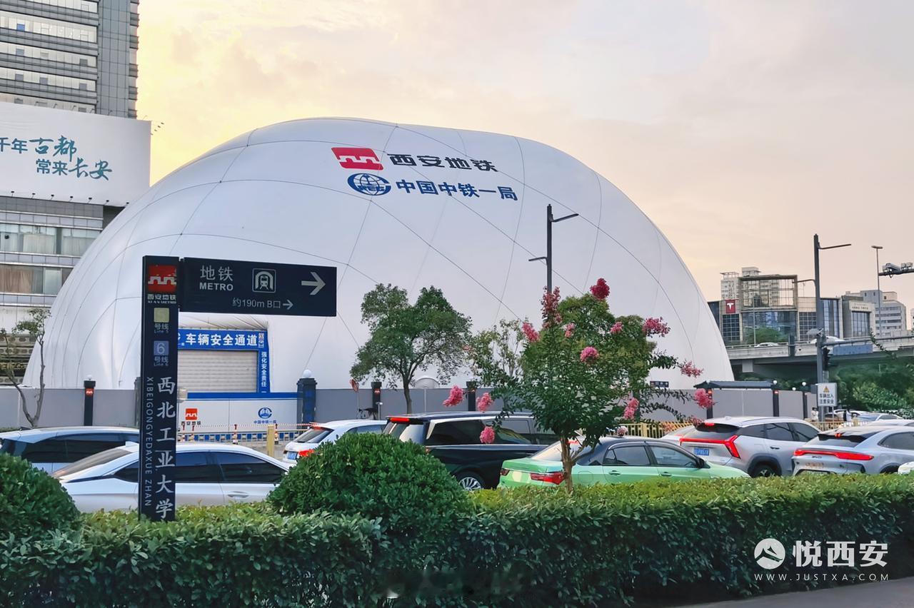 劳动南路城市公共空间更新改造启动，转盘南侧将增设跨南二环地下过街通道，且通道将与