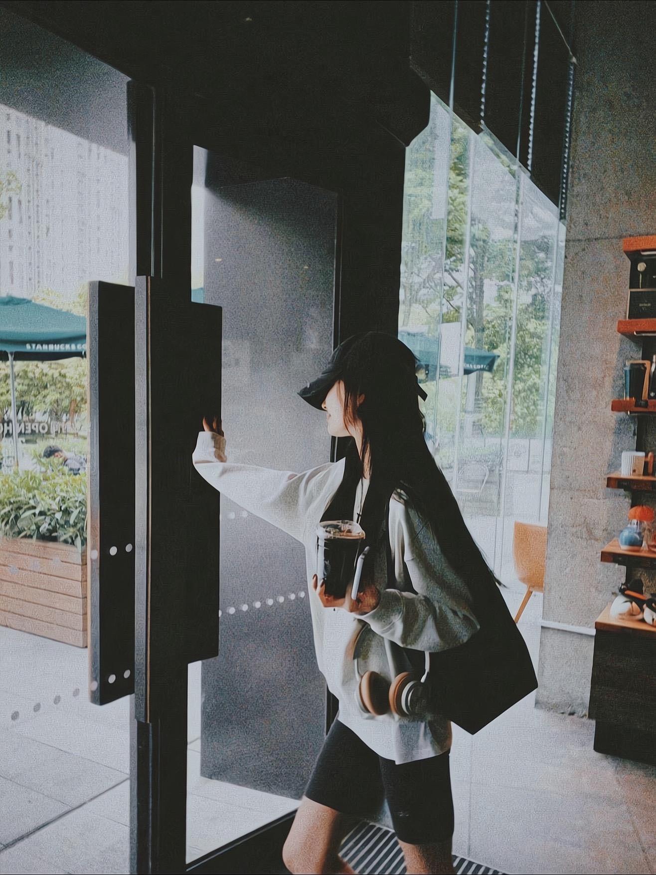 “我有一个超厉害的心态 我不要了 物物而不物于物” ​​​