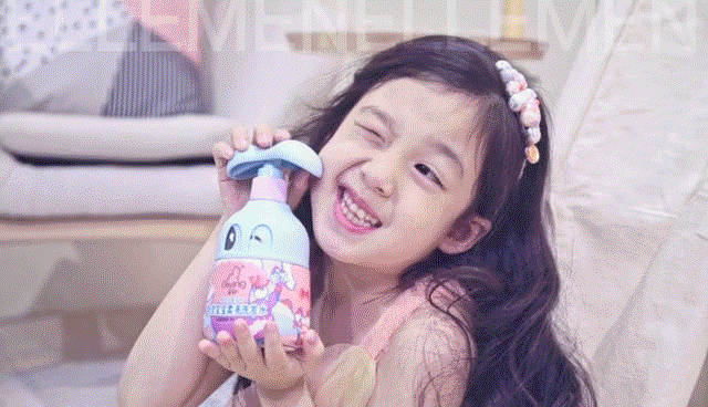 小泡芙 女大十八变好可爱啊 