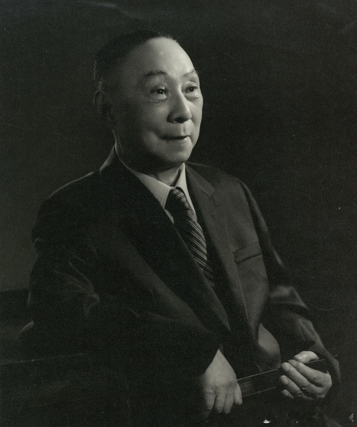 80年代俞振飞肖像照历史影像