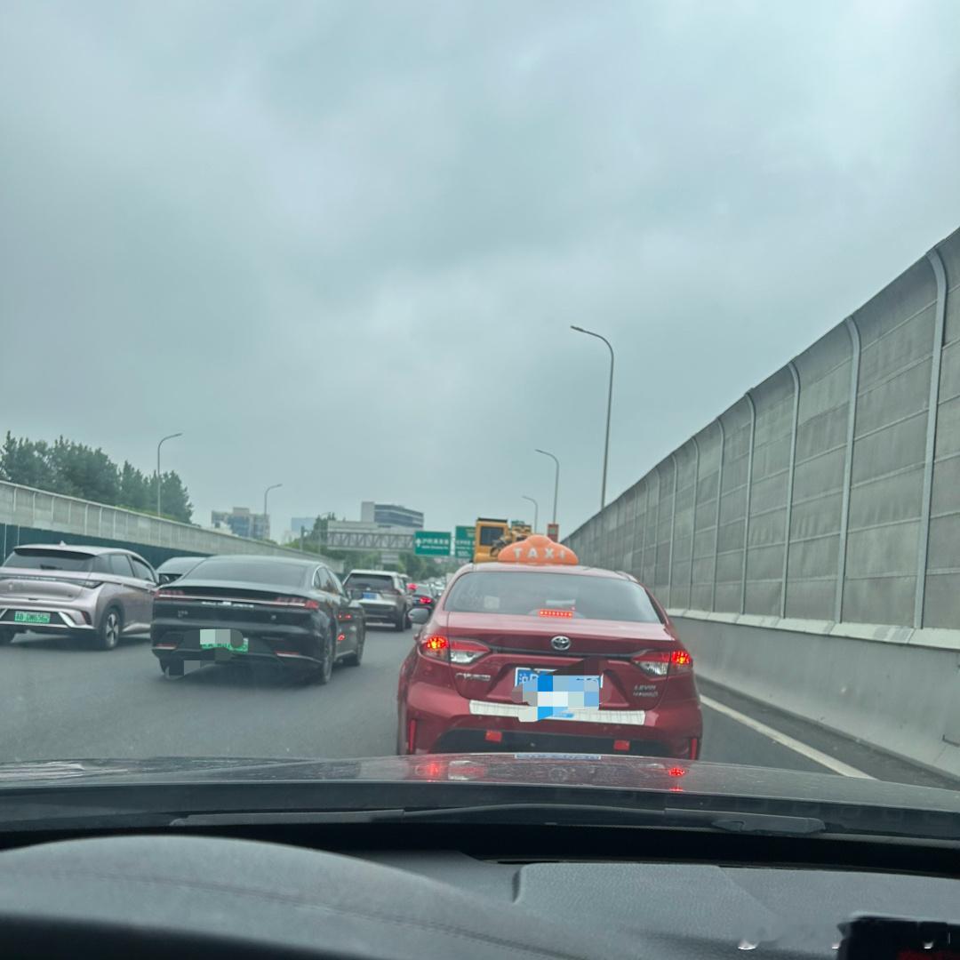 6点杭州出发，7点半就能堵死在上海的早高峰[二哈] ​​​