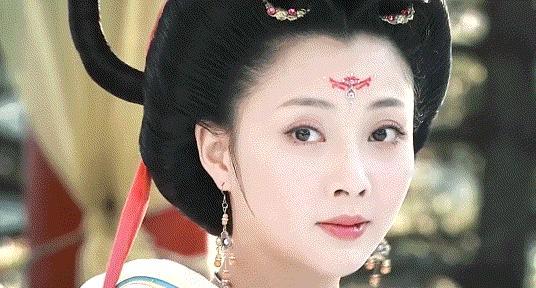 #那些年一起追过TA##你心中的古装四美# 殷桃没有提名？ ​​​