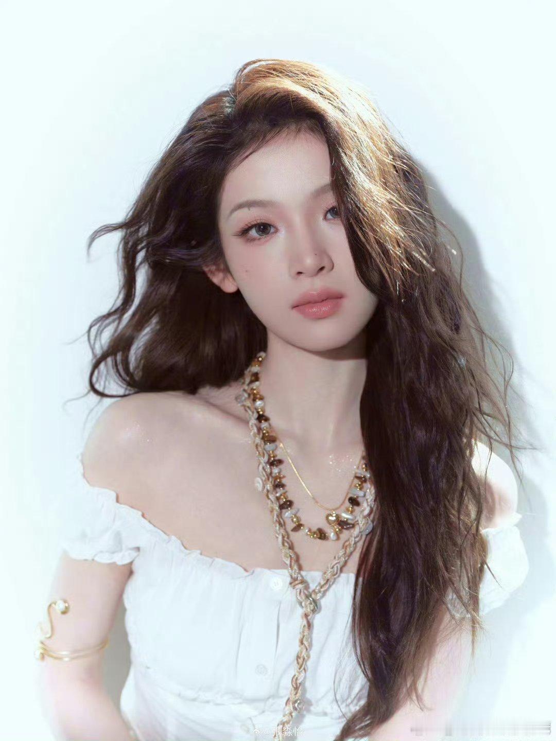 张淼怡找到了完全适合自己的妆造[色]，这个风格好漂亮[色] ​​​