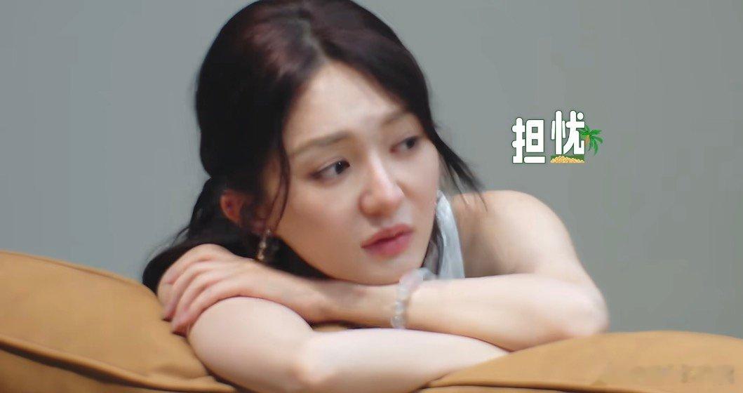 靳梦佳魔性绕口令 你好星期六谁能躲过绕口令的魔力陷阱！靳梦佳接连挑战绕口令，次次