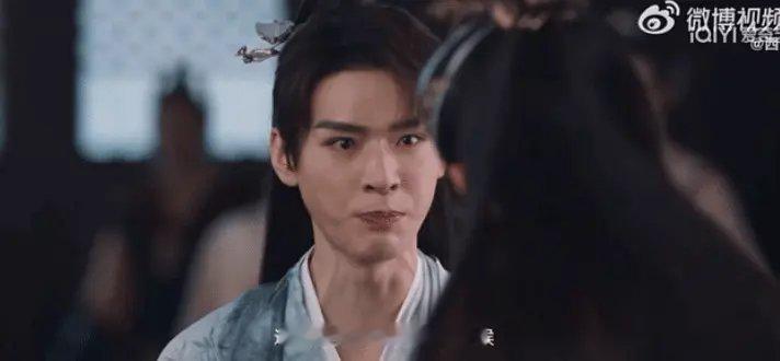 他怎么可以这么瞅，怪不得狐妖扑呢 ​​​