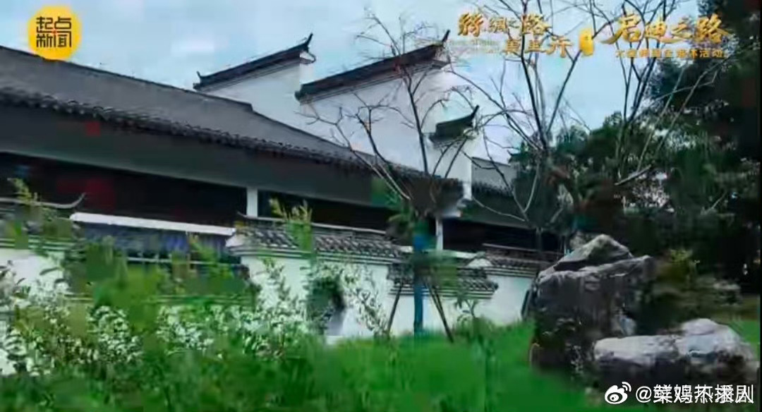 巢湖风起三河月明 大湖涵养灵气，古镇留存烟火，文物镌刻历史，三者相映成趣。 