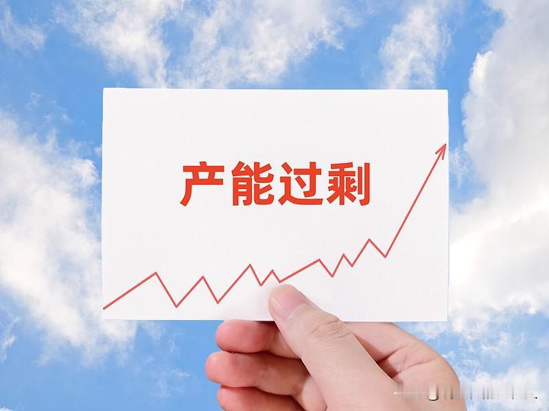 最近余永定，林毅夫等经济学家做出经济增长不存在消费驱动范式。
先不说消费能否拉动