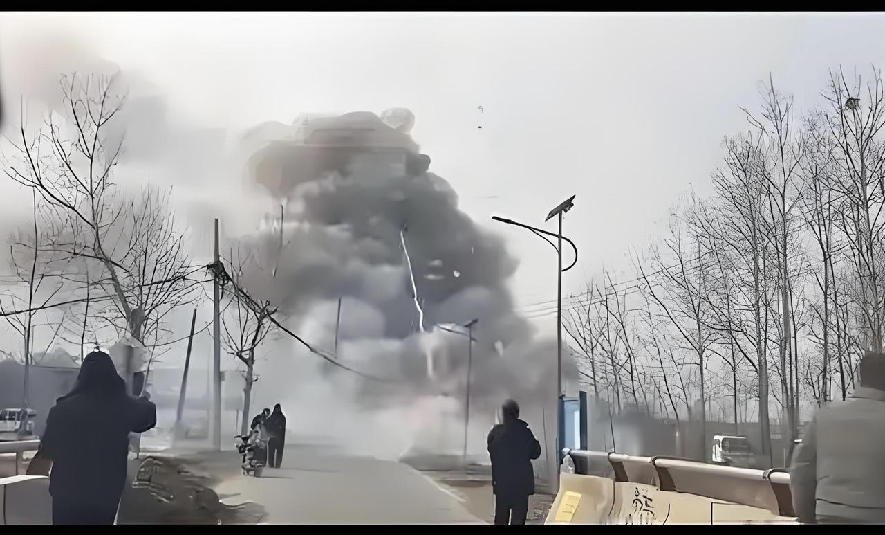 应急管理部派员
赶赴东海说明啥？


         应急管理部派工作组赶赴江