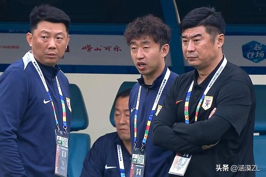 唐田对比韩鹏、宿茂臻，以下优势明显：
  1、唐田拥有亚足联职业级教练员证书，是