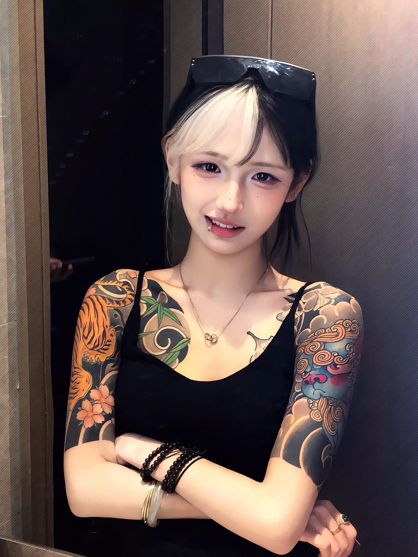 我也有个花臂梦 奈何家父略懂拳脚.