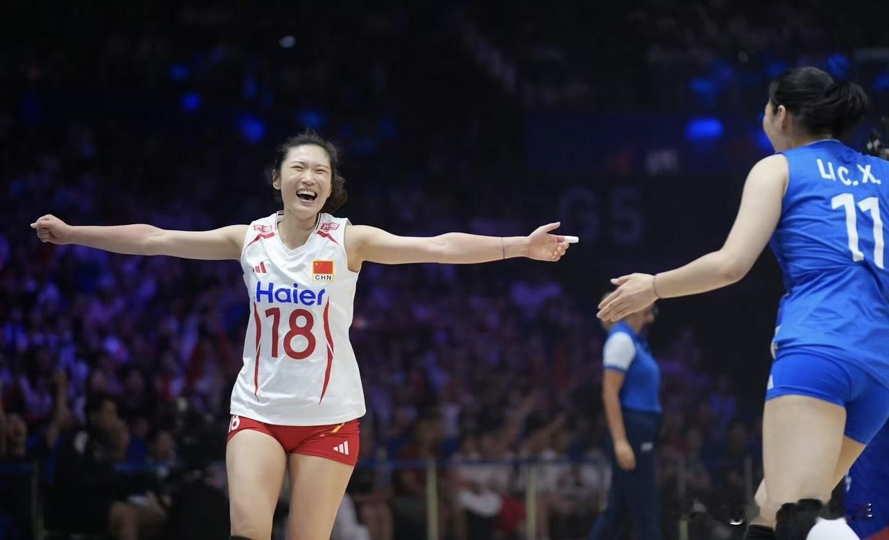 欢迎王梦洁登陆美国LOVB女排联赛！这位实力派自由人两度出战奥运，荣誉满身。
赛
