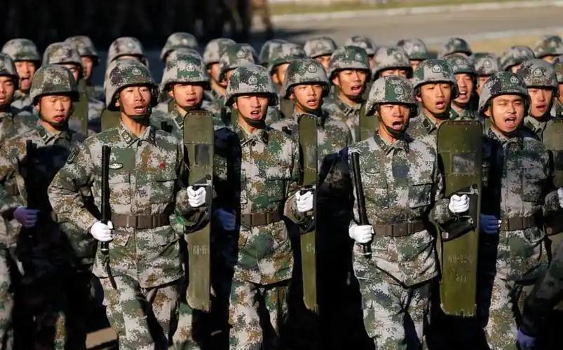 大家发现没？每次我们在准备实现祖国统一大业要解放台湾时，北朝那边就有事了，南韩挑