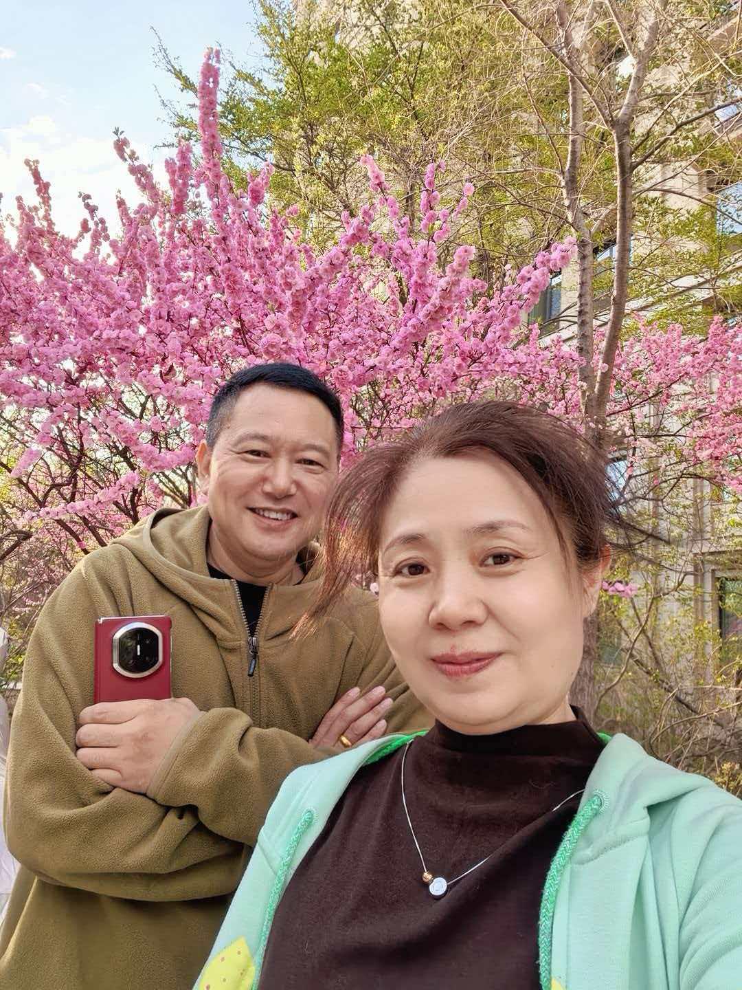 成功女人的标配
一、有驾照，会开车[得意]
二、有一套属于自己的房子[憨笑]
三