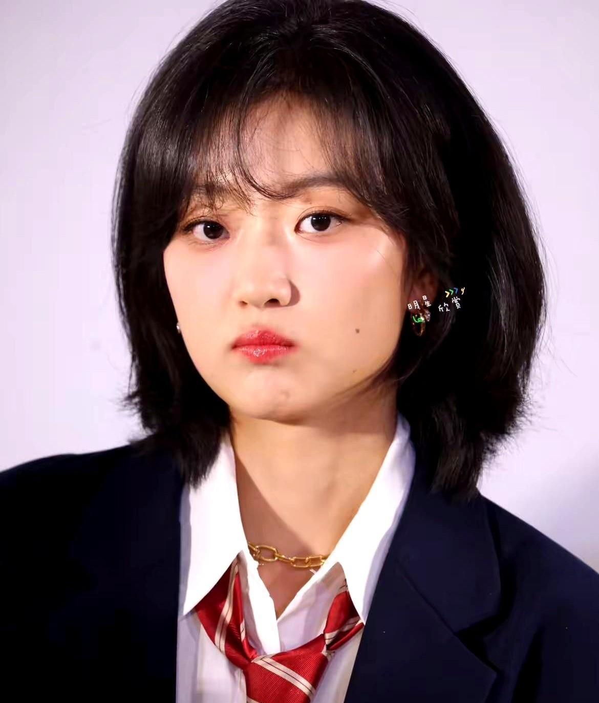 “美人在骨不在皮”，孙千的逆袭给这句老话写下了生动注脚。
当整个圈子都在追着“小