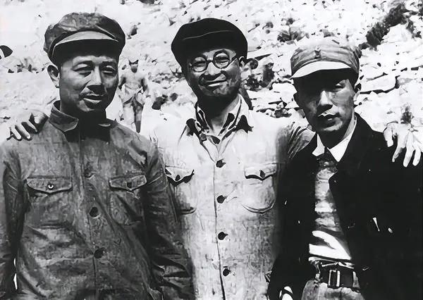 陈赓抗战日记点评（十）这三篇连续日记，写于洛川会议闭幕不久、红军刚改编为八路军、