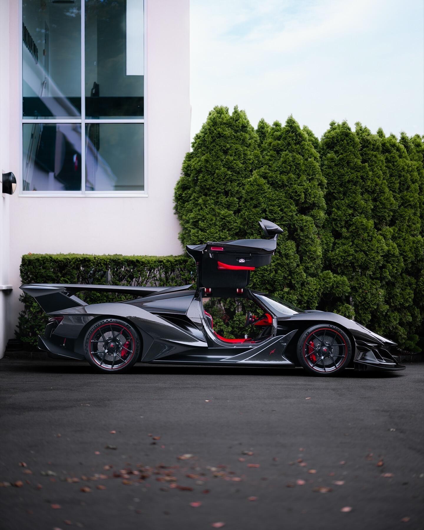 【风之鸣响—Apollo Intensa Emozione】在超跑的谱系中，有一