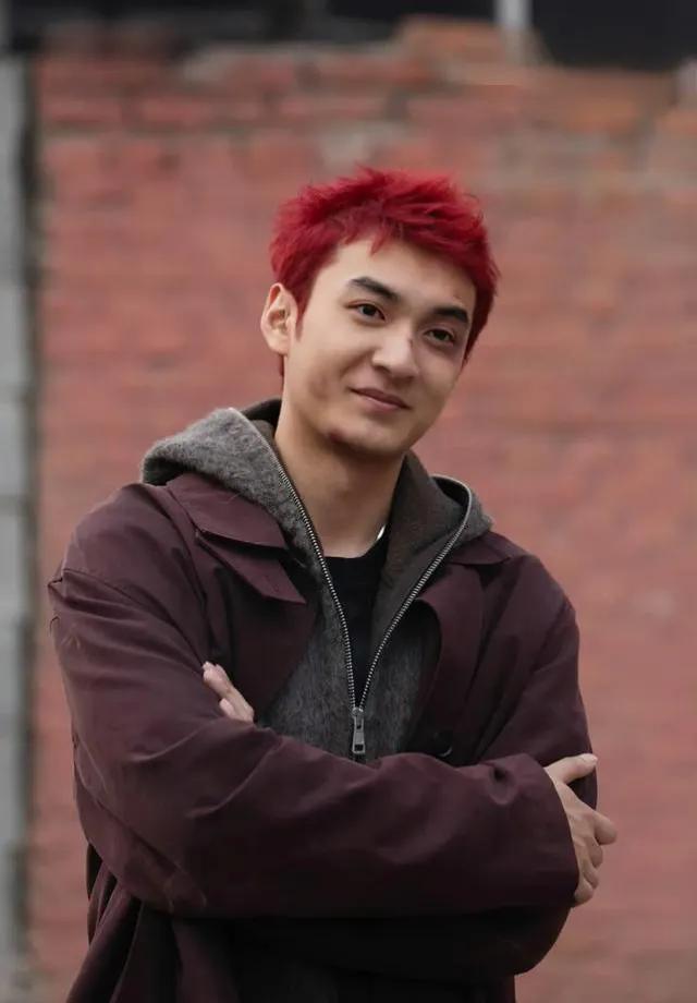 追剧《以法之名》到第30集，″小万总一定要活着”成为观众的期待！     万潮顶
