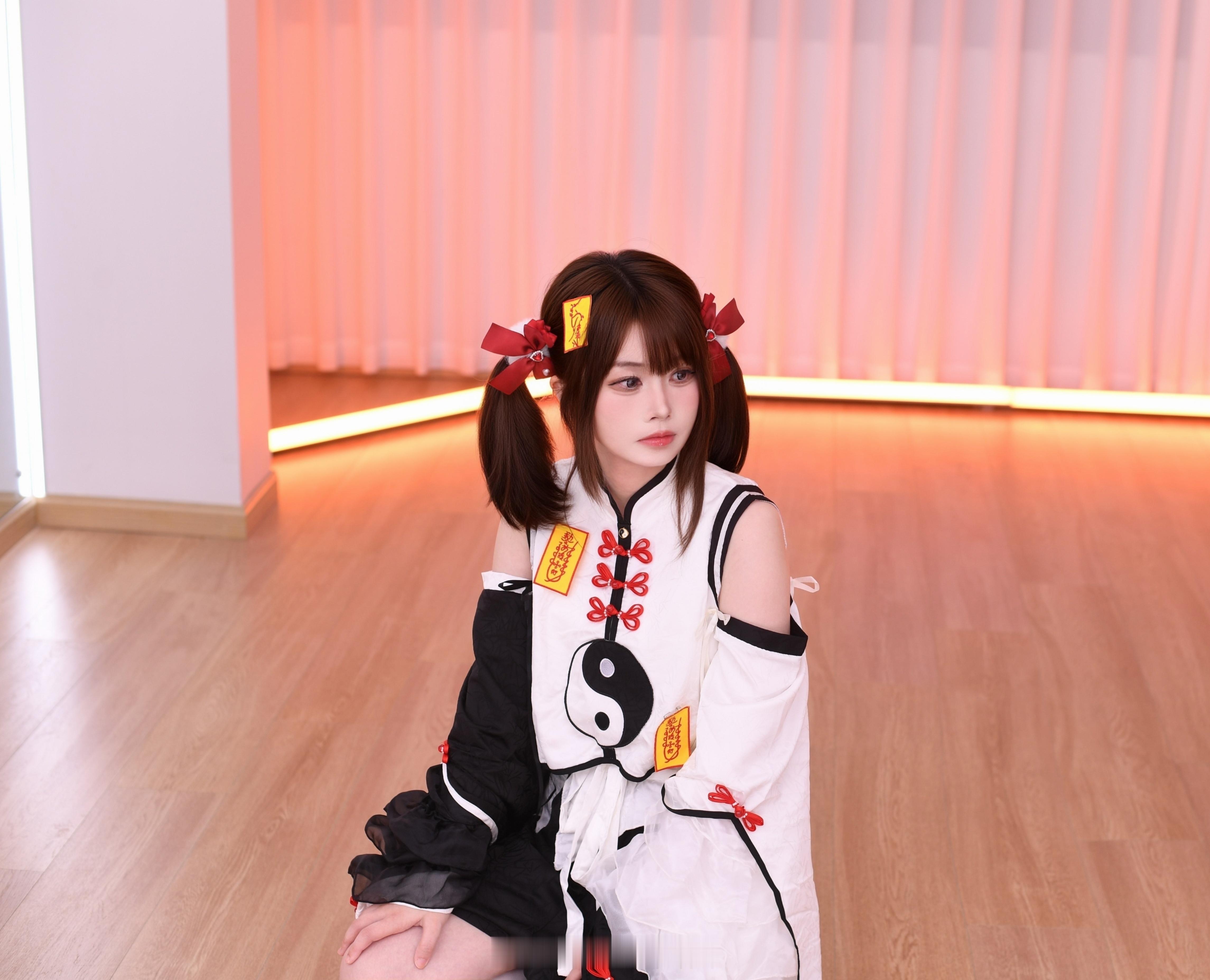 缪巧 我看上去真的很剑修吧 谁帮我p一把剑上去（深情望着我的剑🗡️） 