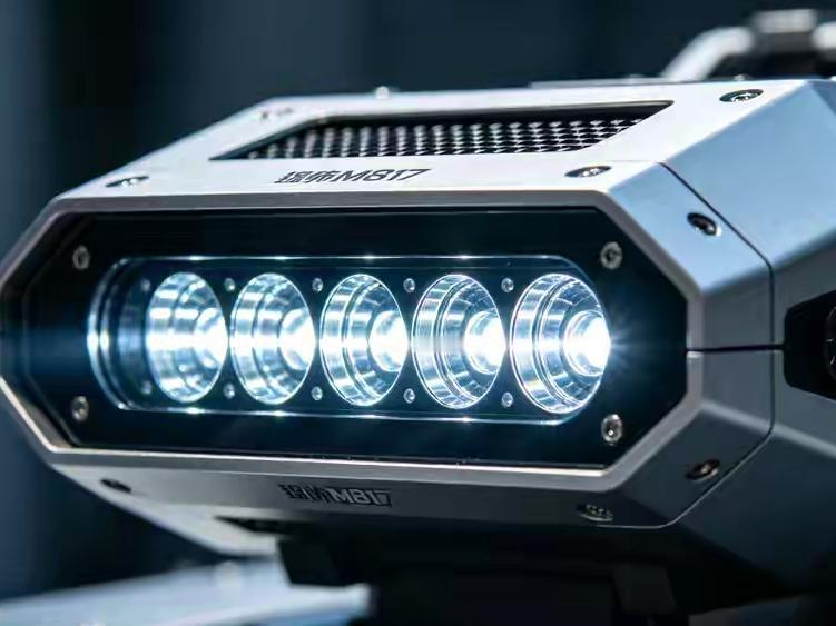 猛士跟华为搞大事了！真的想不到，我们普通人的越野梦这次真能圆
 
以前提猛士，不