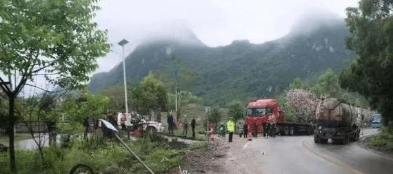 急弯夺命！柳城国道两车相撞酿悲剧，两人当场遇难，教训刻进骨子里！
 （个人观点仅